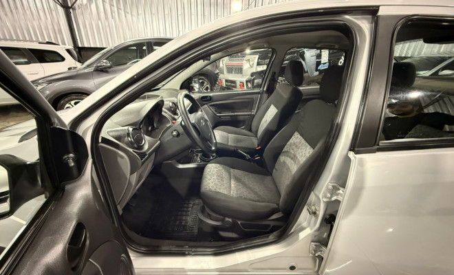 Ford Fiesta Sedan SE 1.6 16V Flex 4p 2011 Flex-9