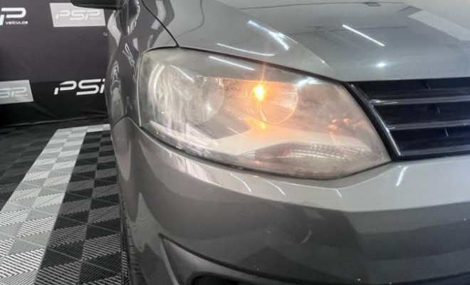 VW - VolksWagen Fox 1.0 Mi Total Flex 8V 3p 2011 Flex-1