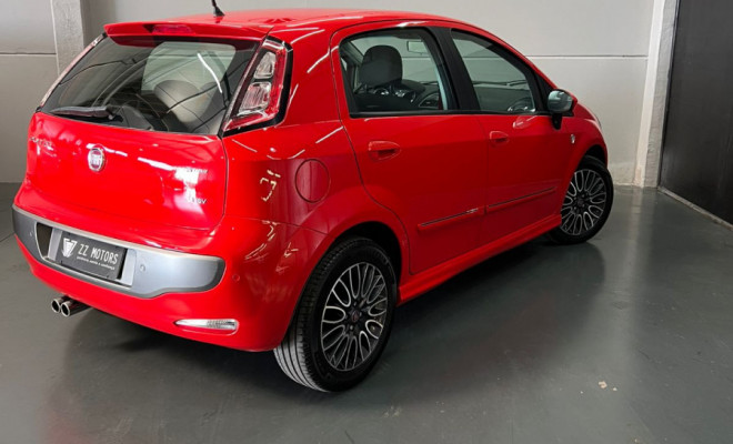 Fiat Punto Sporting 1.8 Flex 16V 5p 2014-5