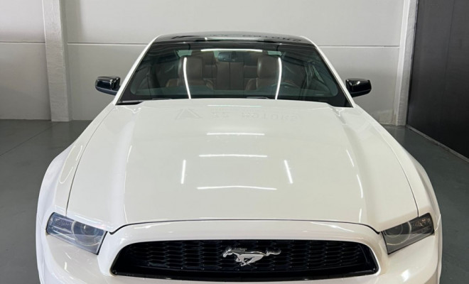 Ford Mustang 3.7 V6 Coupe 2013 Gasolina-0