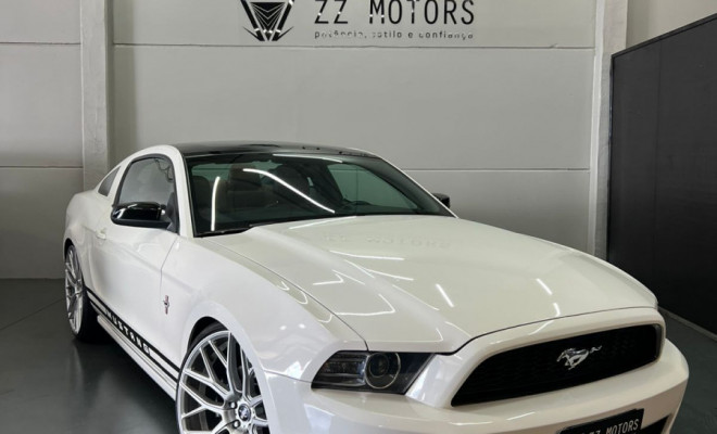 Ford Mustang 3.7 V6 Coupe 2013 Gasolina-1
