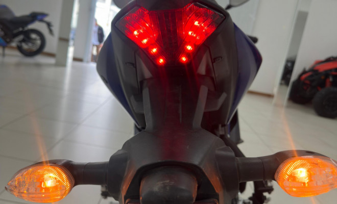 YAMAHA YZF R-3 321/ABS 2023 Gasolina-8