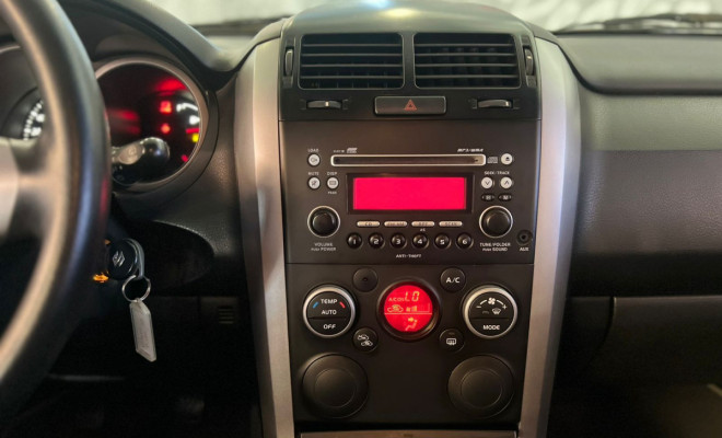 Suzuki Grand Vitara 2.0 16V 4x2/4x4 5p Mec. 2012 Gasolina-8