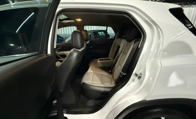 GM - Chevrolet TRACKER LTZ 1.8 16V Flex 4x2 Aut. 2014 Flex-10