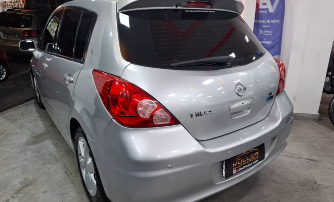 Nissan TIIDA SL 1.8 Flex 16V Aut. 2013 + Teto + Couro-2