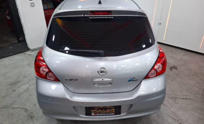Nissan TIIDA SL 1.8 Flex 16V Aut. 2013 + Teto + Couro-26
