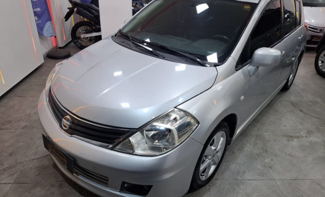 Nissan TIIDA SL 1.8 Flex 16V Aut. 2013 + Teto + Couro-19