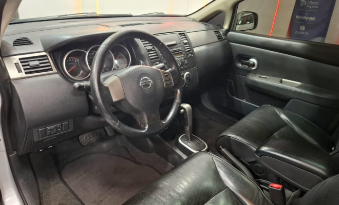 Nissan TIIDA SL 1.8 Flex 16V Aut. 2013 + Teto + Couro-7