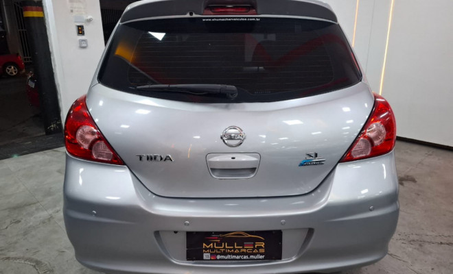 Nissan TIIDA SL 1.8 Flex 16V Aut. 2013 + Teto + Couro-25
