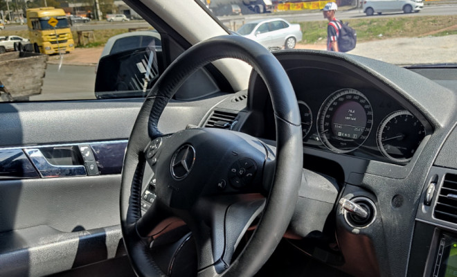 Mercedes-Benz C-180 CGI Classic 1.8 16V 156cv Aut. 2011 Gasolina-7