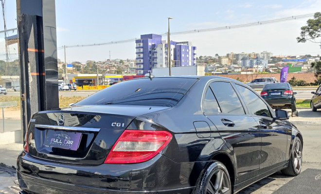 Mercedes-Benz C-180 CGI Classic 1.8 16V 156cv Aut. 2011 Gasolina-1
