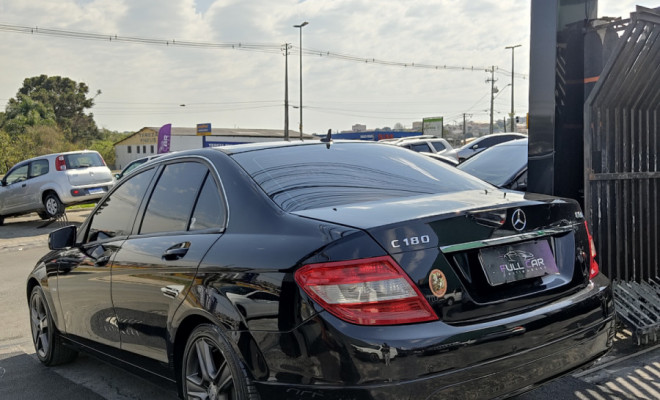 Mercedes-Benz C-180 CGI Classic 1.8 16V 156cv Aut. 2011 Gasolina-2