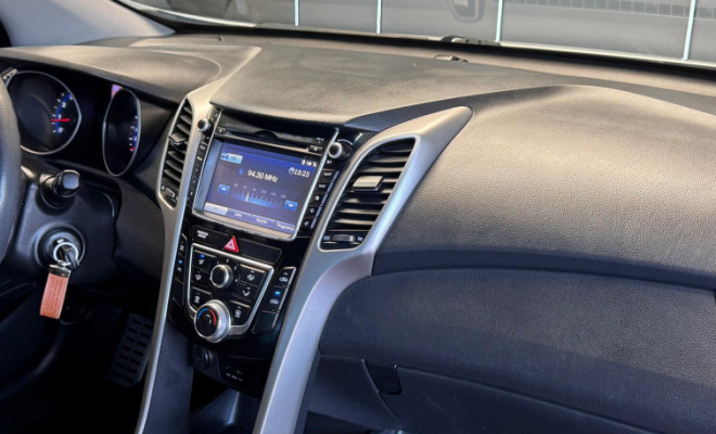 Hyundai i30 1.8 16V Aut. 5p 2015 Flex-6
