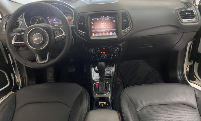 Jeep COMPASS TRAILHAWK 2.0 4x4 Dies. 16V Aut. 2017-6