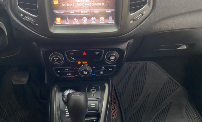 Jeep COMPASS TRAILHAWK 2.0 4x4 Dies. 16V Aut. 2017-12