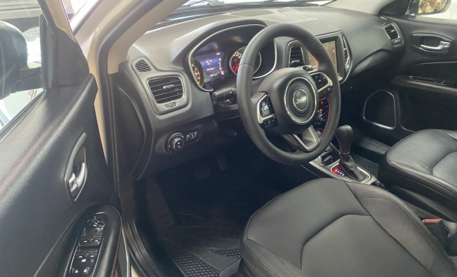 Jeep COMPASS TRAILHAWK 2.0 4x4 Dies. 16V Aut. 2017-5