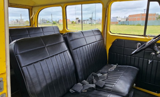 Ford Willys Rural 1973 Gasolina-9