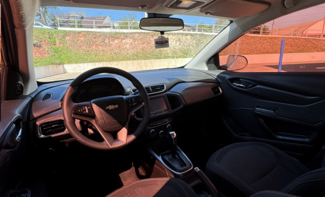 GM - Chevrolet ONIX HATCH LTZ 1.4 8V FlexPower 5p Mec. 2015 Flex-4