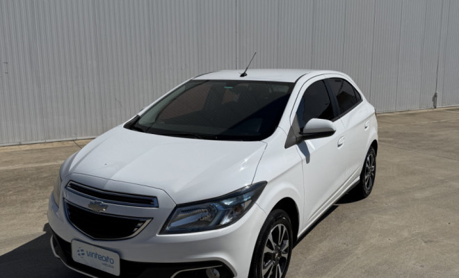 GM - Chevrolet ONIX HATCH LTZ 1.4 8V FlexPower 5p Mec. 2015 Flex