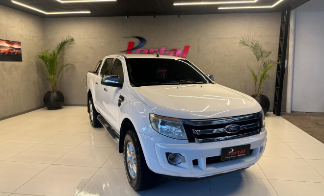Ford Ranger XLT 2.5 16V 4x2 CD Flex 2013 Flex
