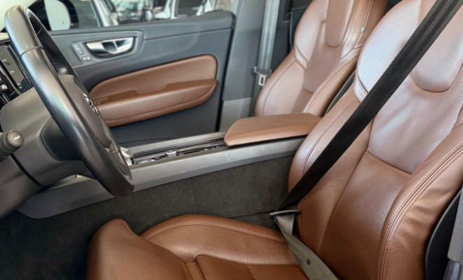 Volvo XC 60 T-8 INSCRIPTION 2.0 (Híbrido) 2020 Elétrico-7