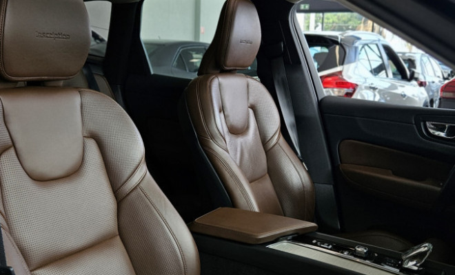 Volvo XC 60 T-8 INSCRIPTION 2.0 (Híbrido) 2020 Elétrico-12