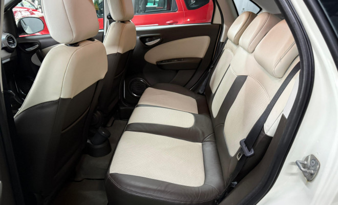 Fiat Grand Siena ESSEN.SUBLIME Dual. 1.6 Flex 2016 Flex-4