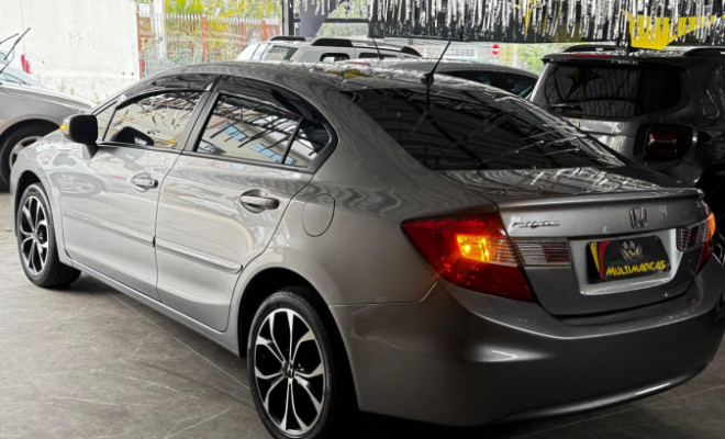 Honda Civic Sed. LXL/ LXL SE 1.8 Flex 16V Aut. 2012 Flex-6