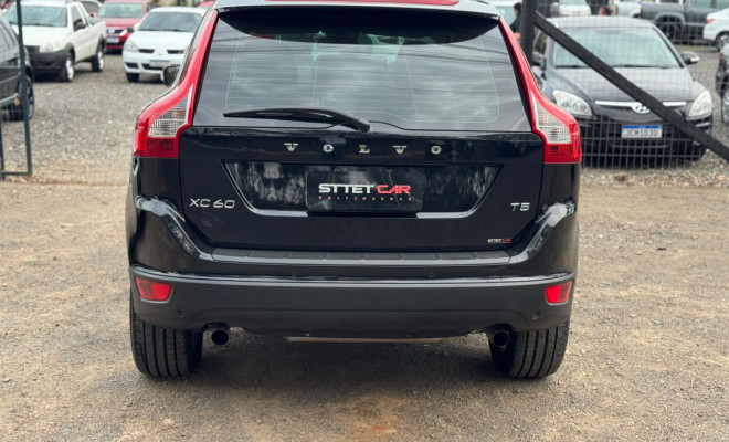 Volvo XC 60 T-5 R-DESIGN 2.0 FWD 5p 2013 Gasolina-4