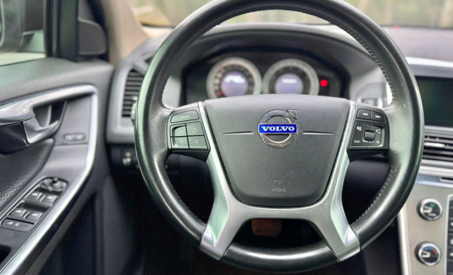Volvo XC 60 T-5 R-DESIGN 2.0 FWD 5p 2013 Gasolina-9