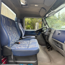 VOLKSWAGEN 13-180 E Constellation 3-Eixos 2p (die.) 2010 Diesel-10