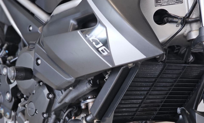 YAMAHA XJ6 N SP 2015 Gasolina-3