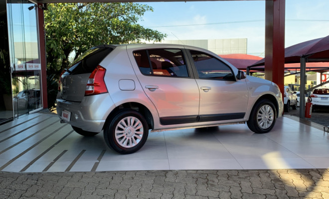 Renault SANDERO Privilège Hi-Flex 1.6 16V 5p Aut 2013 Flex-2