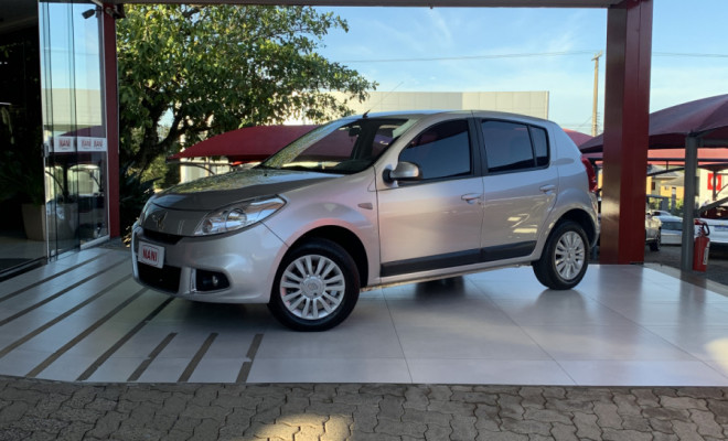 Renault SANDERO Privilège Hi-Flex 1.6 16V 5p Aut 2013 Flex