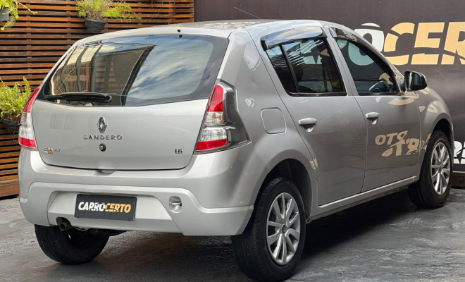 Renault SANDERO Expression 1.6 8V  2014 Flex ótimo custo beneficio-2
