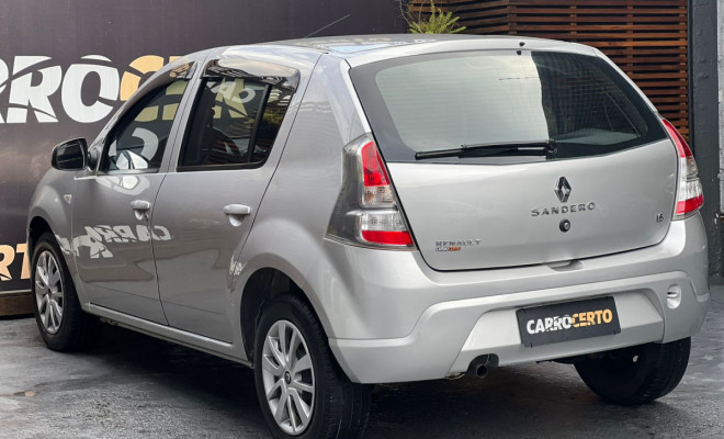 Renault SANDERO Expression 1.6 8V  2014 Flex ótimo custo beneficio-3