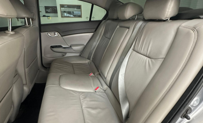 Honda Civic Sedan LXR 2.0 Flexone 16V Aut. 4p 2014 Flex-12