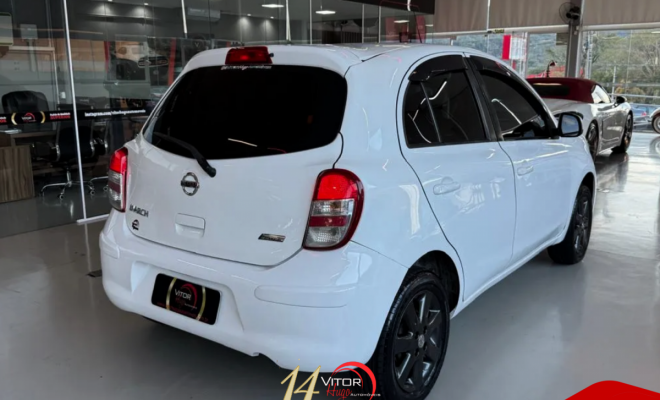 Nissan MARCH SV 1.6 16V Flex Fuel 2014 Flex-12
