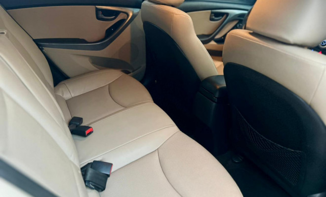 Hyundai Elantra GLS 2.0 16V Flex Aut. 2015 Flex-15