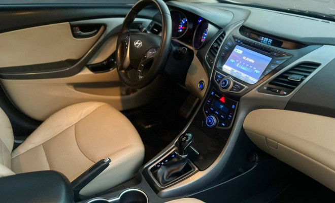Hyundai Elantra GLS 2.0 16V Flex Aut. 2015 Flex-12