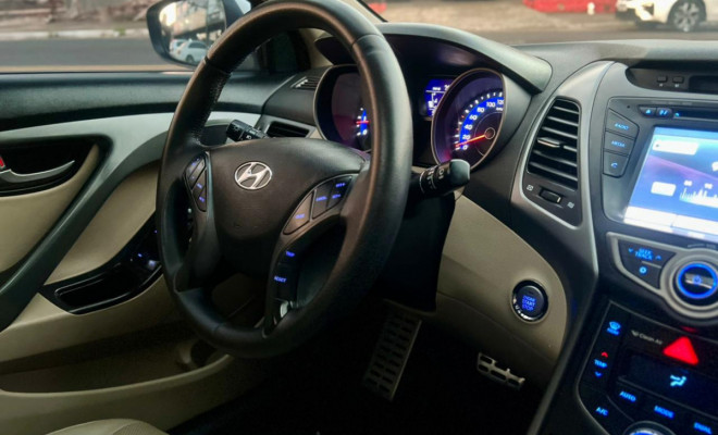 Hyundai Elantra GLS 2.0 16V Flex Aut. 2015 Flex-11