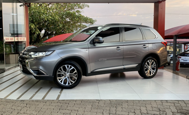 Mitsubishi OUTLANDER 3.0/ GT 3.0 V6 Aut. 2016 Flex