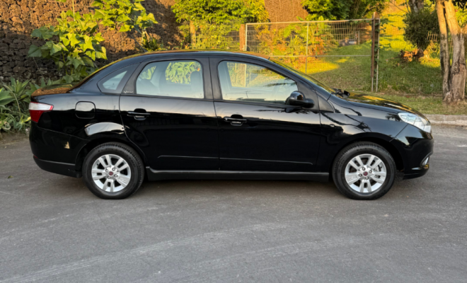 Fiat Grand Siena ATTRAC. 1.4 EVO F.Flex 8V 2013 Flex-13