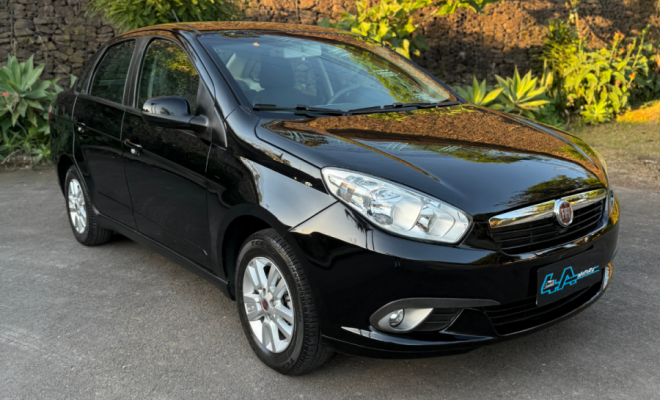 Fiat Grand Siena ATTRAC. 1.4 EVO F.Flex 8V 2013 Flex-2