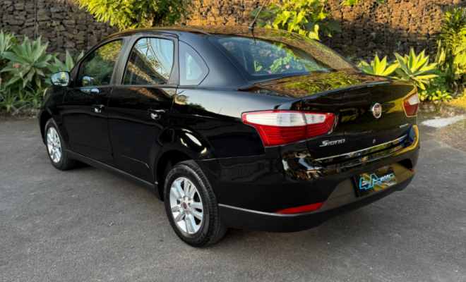Fiat Grand Siena ATTRAC. 1.4 EVO F.Flex 8V 2013 Flex-10