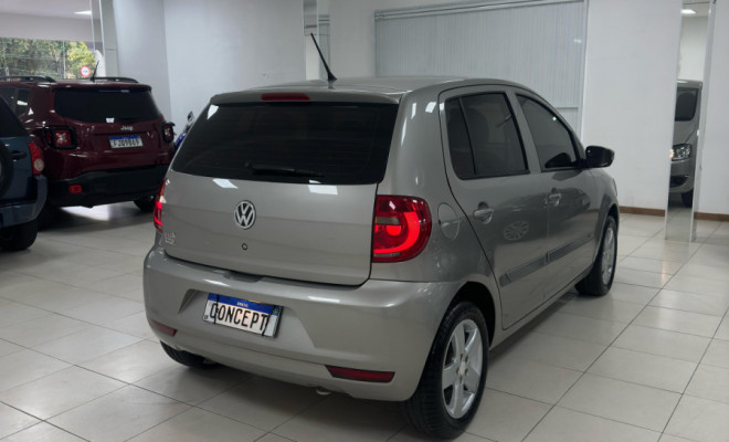 VW - VolksWagen Fox 1.0 Mi Total Flex 8V 5p 2014 Flex-6