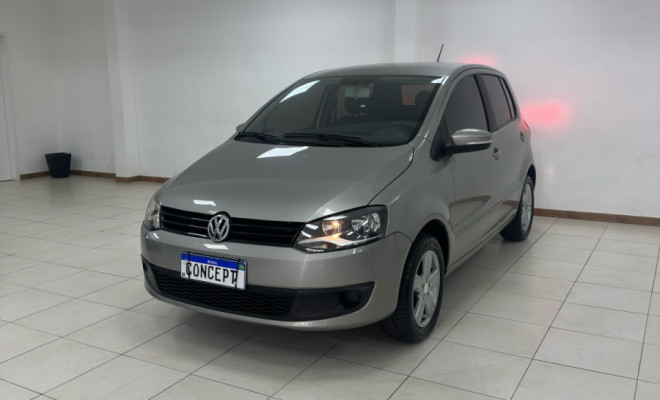 VW - VolksWagen Fox 1.0 Mi Total Flex 8V 5p 2014 Flex
