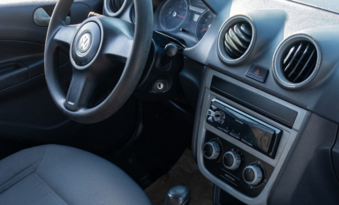 VW - VolksWagen Gol (novo) 1.0 Mi Total Flex 8V 4p 2010 Flex-13