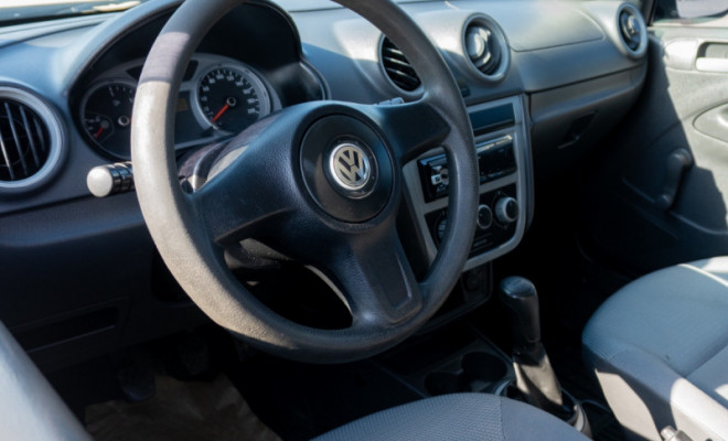 VW - VolksWagen Gol (novo) 1.0 Mi Total Flex 8V 4p 2010 Flex-10