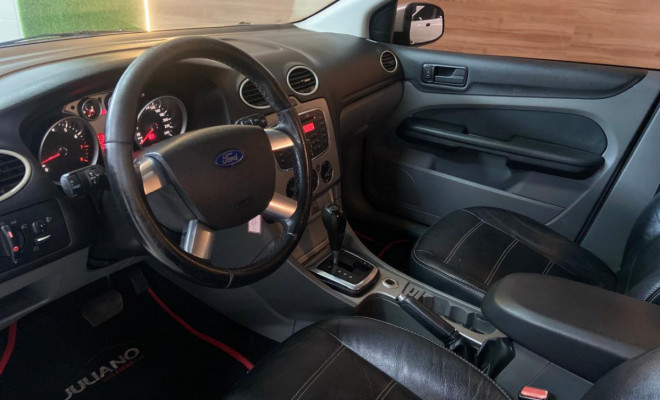 Ford Focus 2.0 16V/SE/SE Plus Flex 5p Aut. 2011 Flex-3
